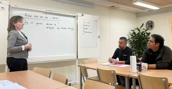 Danskundervisning på skemaet hos Combitherm